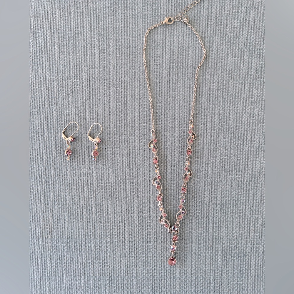Elegant Silver and Pink Necklace Set